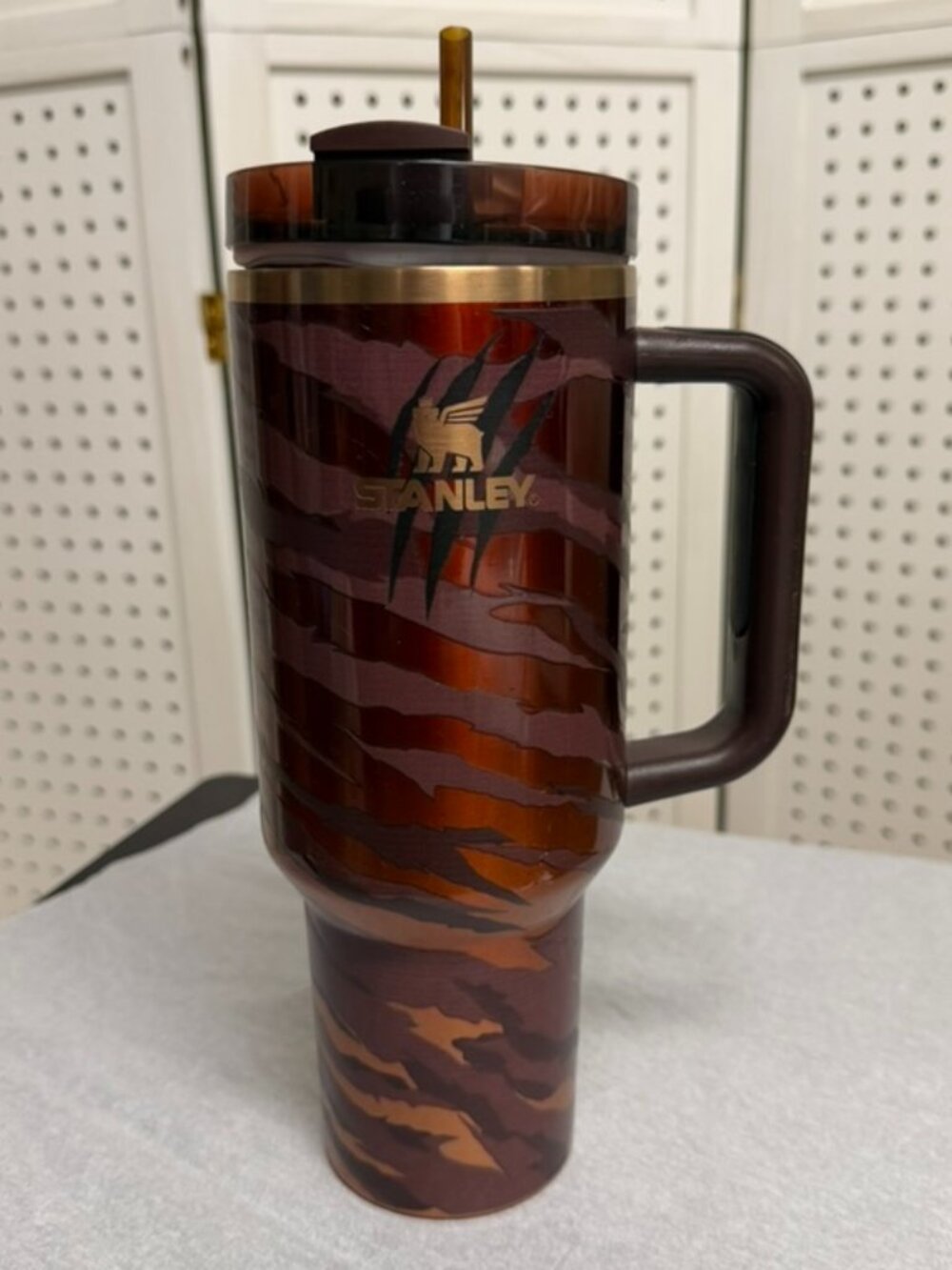 Stanley X Tyla Tyger Limited Edition Cup - Quencher H2.0 Flowstate Tumbler 40 oz